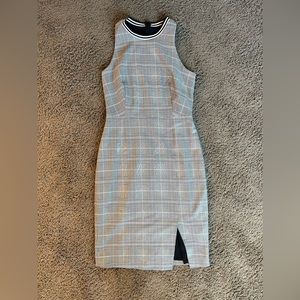 Banana Republic houndstooth checkered dress